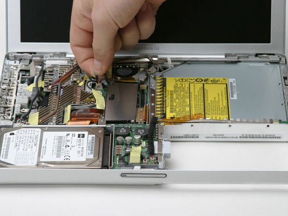 PowerBook G4 Aluminum 12" 867 MHz Metal Framework Replacement: step 30, image 1 of 1