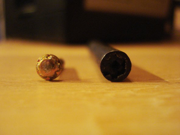 Nintendo GameCube Top Case Replacement, Nintendo GameCube Top Case Replacement: step 1, image 3 of 3