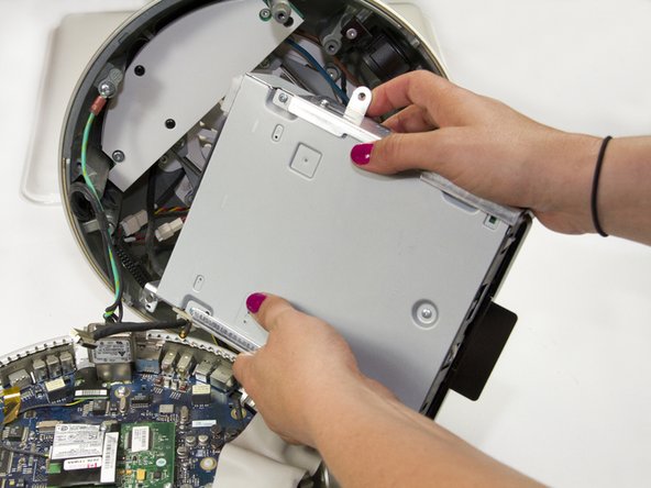 iMac G4 15" 700 MHz EMC 1873 Optical Drive Replacement: step 11, image 1 of 1