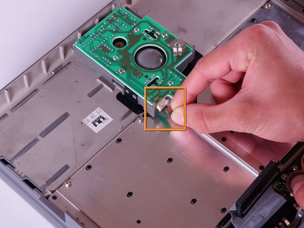 Macintosh PowerBook 165c Keyboard Replacement: step 10, image 2 of 2