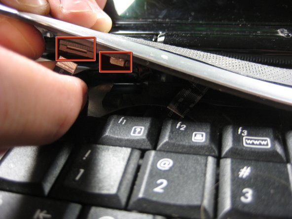 HP Pavilion dv6000 Fan Replacement: step 4, image 1 of 2