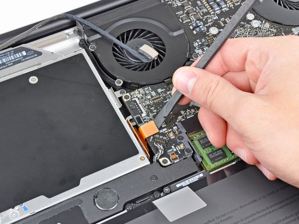 MacBook Pro 17" Unibody Optical Drive Cable Replacement: step 10, image 1 of 1