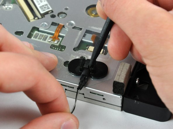 iMac Intel 20" EMC 2133 and 2210 Optical Drive Replacement: step 17, image 2 of 2