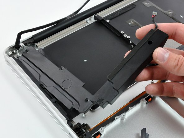 MacBook Pro 15" Unibody Late 2008 and Early 2009 Upper Case Replacement: step 36, image 2 of 2
