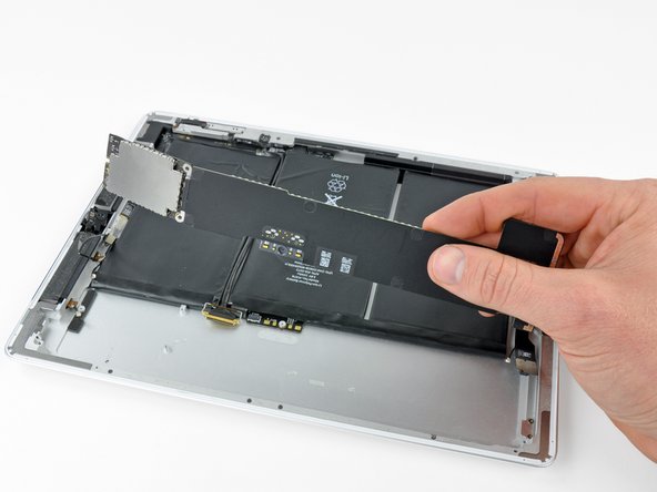 iPad 2 CDMA Battery Replacement: step 51, image 1 of 1