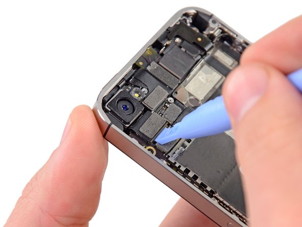 iPhone 4S Home Button Gasket Replacement: step 15, image 1 of 2
