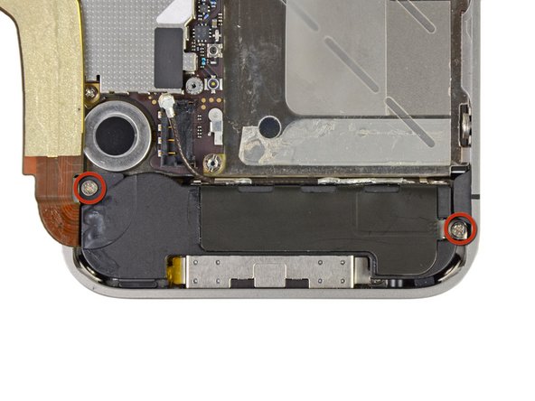 iPhone 4S Cellular Antenna Replacement: step 12, image 1 of 1