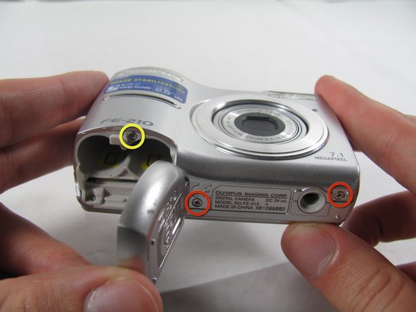 Removing Olympus FE-210 Rear Casing: step 3, image 1 of 3