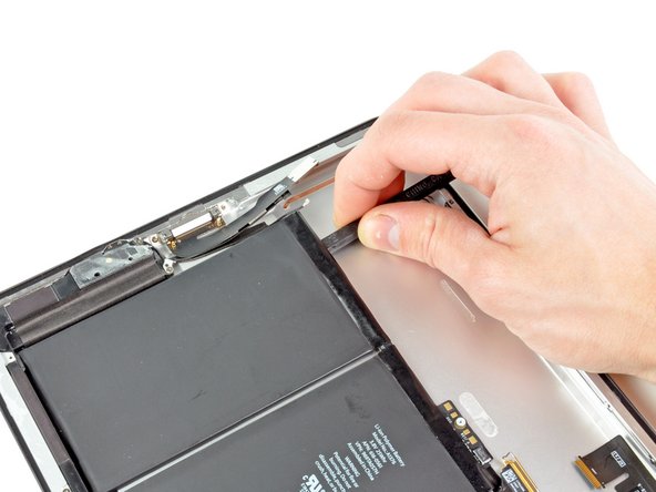 iPad 2 GSM Speaker Assembly Replacement: step 54, image 2 of 2