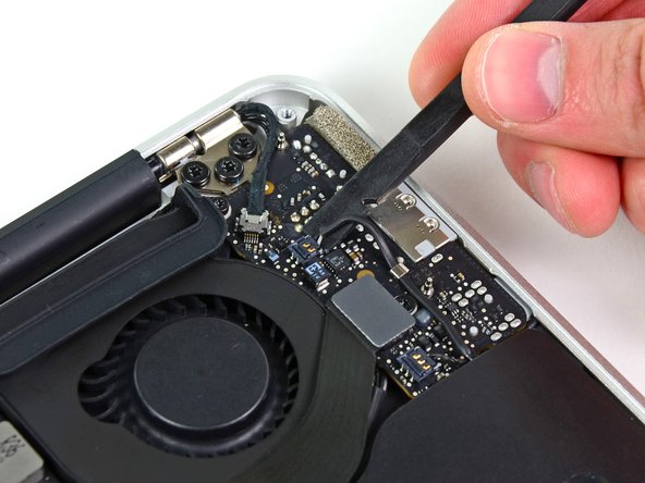 MacBook Air 13" Mid 2011 Microphone Replacement: step 6, image 1 of 1