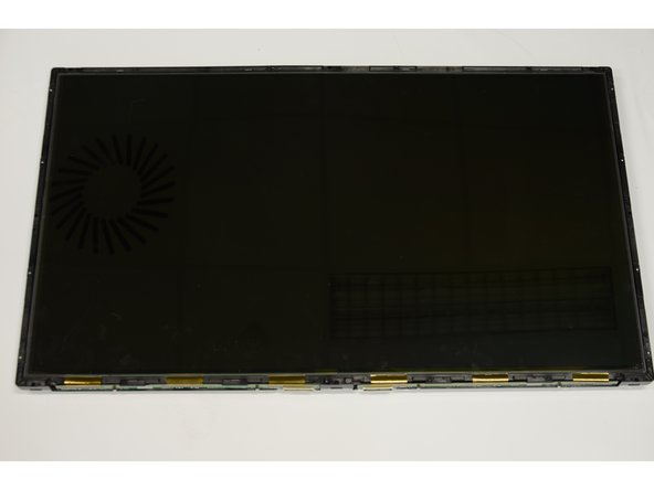 PEAQ TFT32NUMUNE TV set, Removal of Liquid Crystal Display (LCD): step 4, image 2 of 3