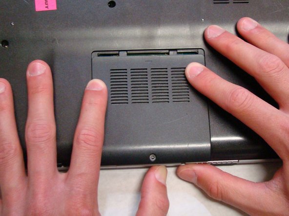 Sony Vaio PCG-7A2L Back Cover Replacement: step 5, image 1 of 3