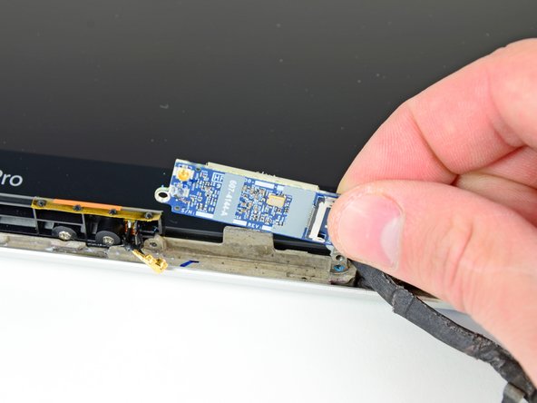 MacBook Pro 13" Unibody Mid 2010 AirPort Card Replacement: step 24, image 2 of 2