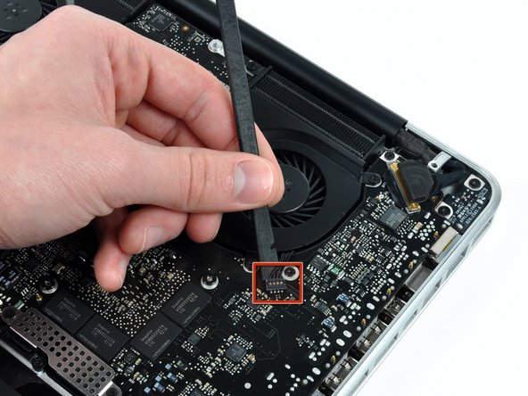 MacBook Pro 15" Unibody Mid 2009 Left Fan Replacement: step 3, image 1 of 3