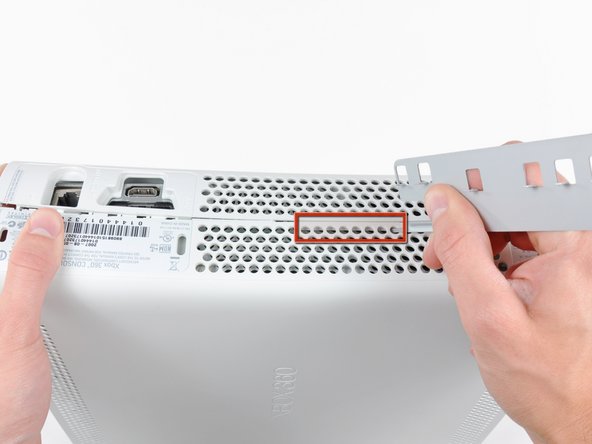 Xbox 360 RF Module Replacement: step 23, image 1 of 2