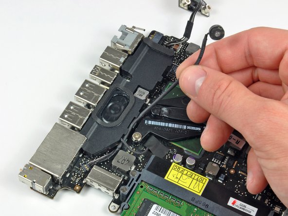 MacBook Pro 13" Unibody Mid 2009 Left Speaker Replacement: step 21, image 2 of 2