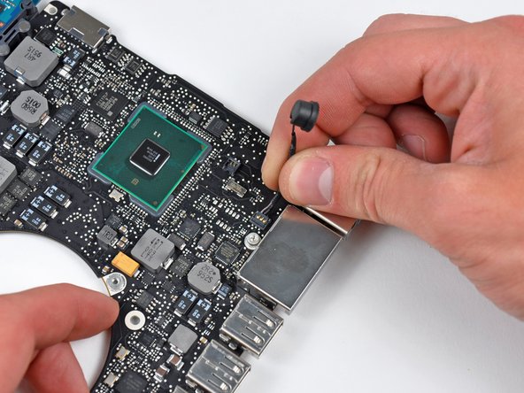 MacBook Pro 15" Unibody Mid 2010 Logic Board Replacement: step 32, image 1 of 1