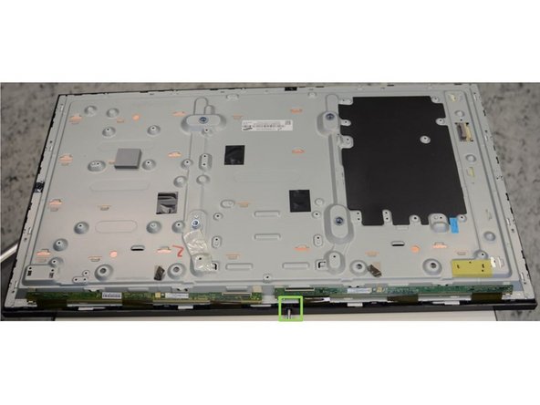 Samsung UE32H6470SSXZG TV set, Removal of Front Frame: step 5, image 1 of 3