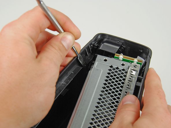 Xbox 360 S Optical Drive Replacement: step 31, image 1 of 2