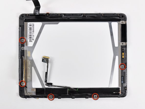 iPad 3G LCD Replacement: step 18, image 1 of 1