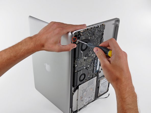 MacBook Pro 15" Unibody Mid 2010 Display Replacement: step 18, image 1 of 1