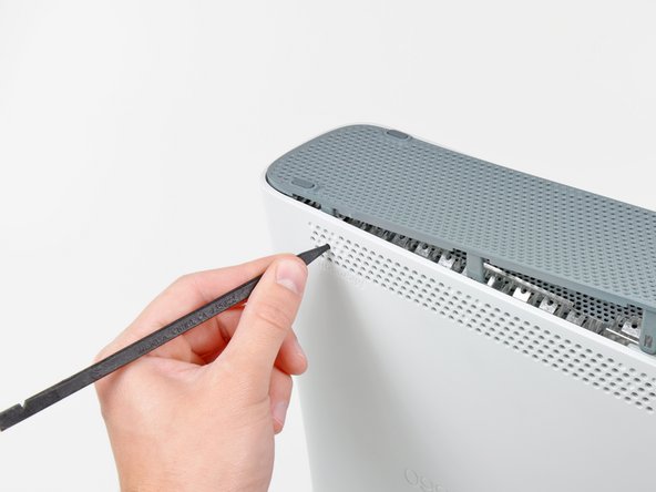 Xbox 360 Bottom Vent Replacement: step 5, image 1 of 2