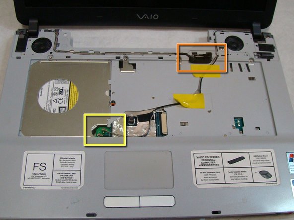 Sony Vaio PCG-7A2L LCD Screen Replacement: step 28, image 1 of 3