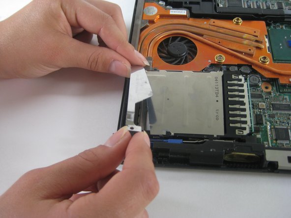 IBM ThinkPad T41 Motherboard Replacement: step 20, image 1 of 1