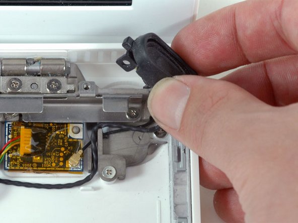 MacBook Core Duo Bluetooth Antenna Replacement: step 25, image 1 of 1