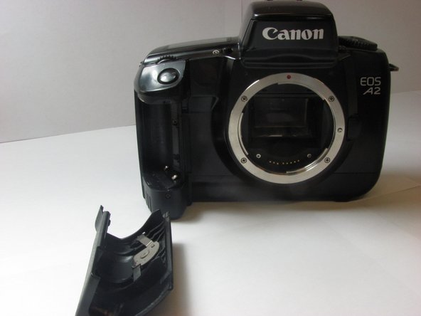 Canon EOS A2 Battery Replacement: step 3, image 1 of 1