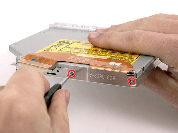 iBook G4 12" 800 MHz-1.2 GHz Optical Drive Replacement: step 41, image 1 of 1