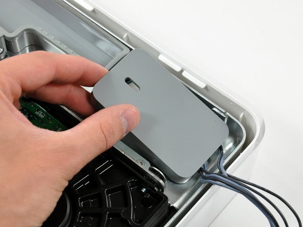 iMac G5 20" Model A1076 Inverter Replacement: step 10, image 1 of 1