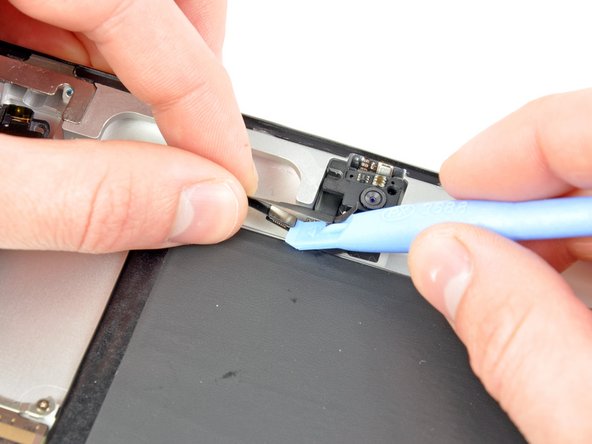 iPad 2 Wi-Fi EMC 2415 Headphone Jack Replacement: step 33, image 1 of 1