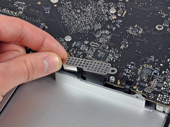 MacBook Pro 15" Unibody 2.53 GHz Mid 2009 Left Speaker Replacement: step 16, image 2 of 2