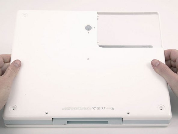 iBook G4 14" 933 MHz-1.33 GHz Optical Drive Replacement: step 20, image 1 of 1