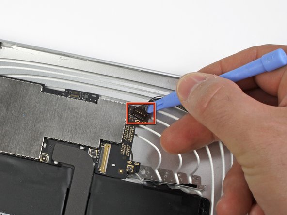 iPad Wi-Fi Logic Board Replacement: step 10, image 1 of 3