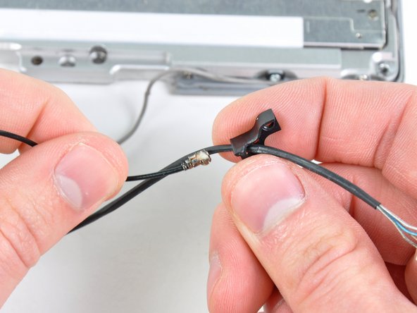 PowerBook G4 Aluminum 17" 1.67 GHz (High-Res) Inverter Cable Replacement: step 56, image 2 of 2