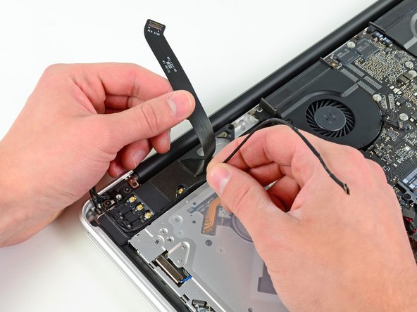 MacBook Pro 15" Unibody Early 2011 AirPort/Bluetooth Board Replacement: step 8, image 3 of 3