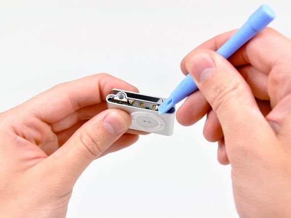 iPod Shuffle 2nd Generation Logic Board Assembly Replacement: step 9, image 1 of 1