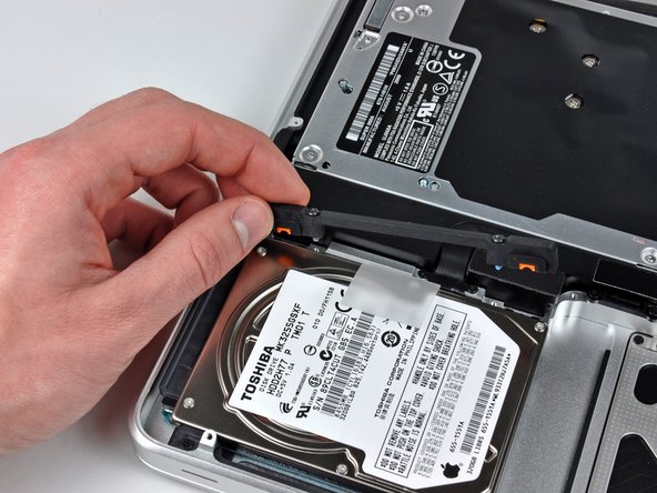 MacBook Pro 15" Unibody Mid 2009 Hard Drive Cable Replacement: step 7, image 2 of 2