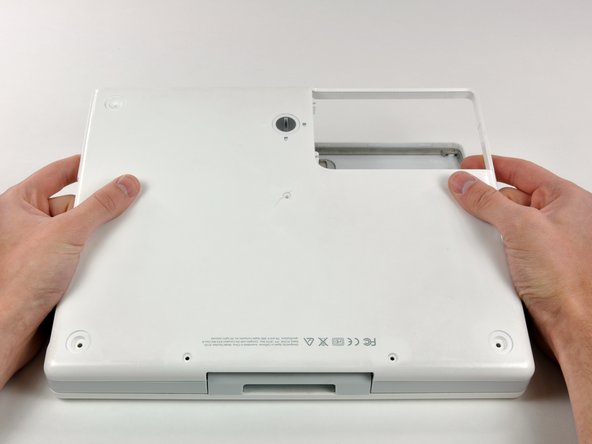 iBook G4 12" 1.33 GHz Modem Replacement: step 15, image 1 of 1