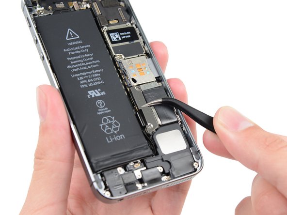iPhone 5s Battery Replacement: step 18, image 1 of 1