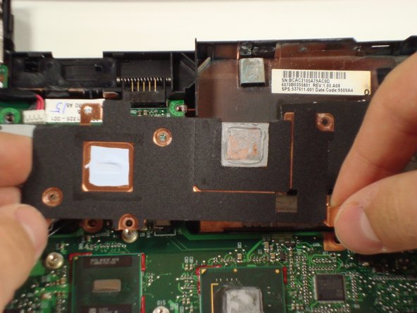 Disassembling Compaq Mini 110 Heat Sink: step 14, image 2 of 2