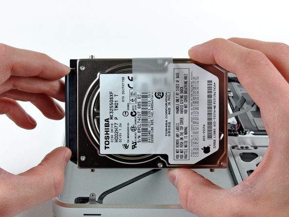 MacBook Pro 15" Unibody Mid 2009 Upper Case Replacement: step 30, image 1 of 2