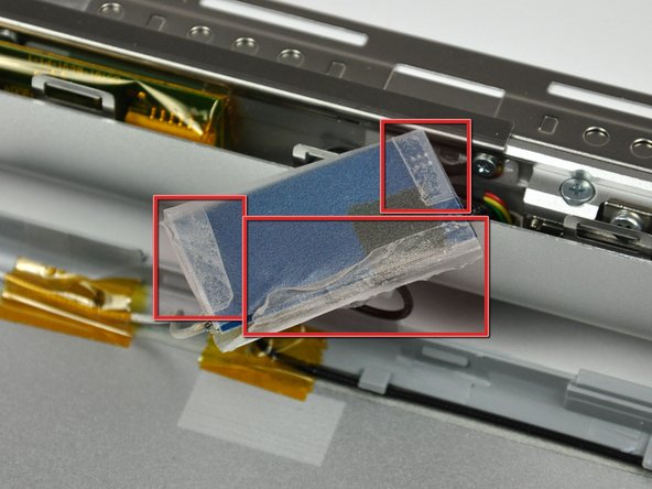 PowerBook G4 Aluminum 15" 1-1.5 GHz Clutch Cover Replacement: step 32, image 1 of 2