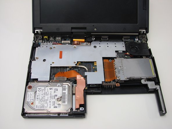 Disassembling IBM ThinkPad 560z Upper Case: step 9, image 2 of 2