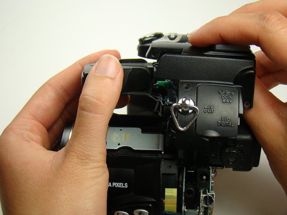 Nikon Coolpix E5700 Speaker Replacement: step 18, image 2 of 2