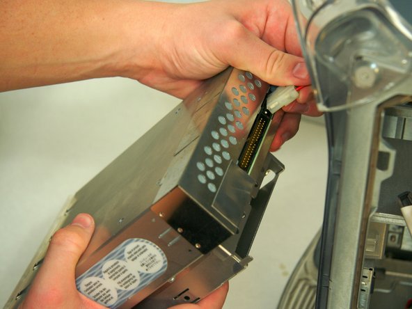 Removing PowerMac G4 M5183 DVD-ROM Drive Tray: step 4, image 3 of 3