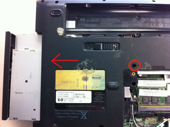 HP Pavilion dv6000 Fan Replacement: step 3, image 1 of 2