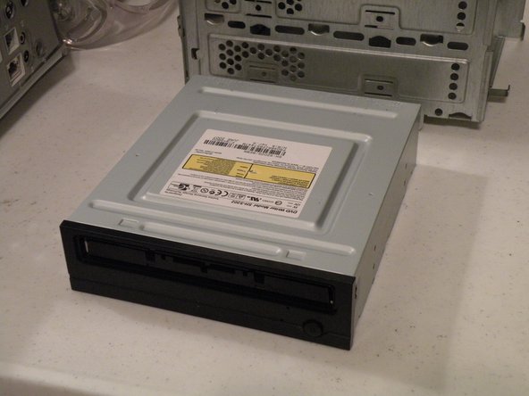 Power Mac G4 MDD System Fans Replacement: step 14, image 2 of 2